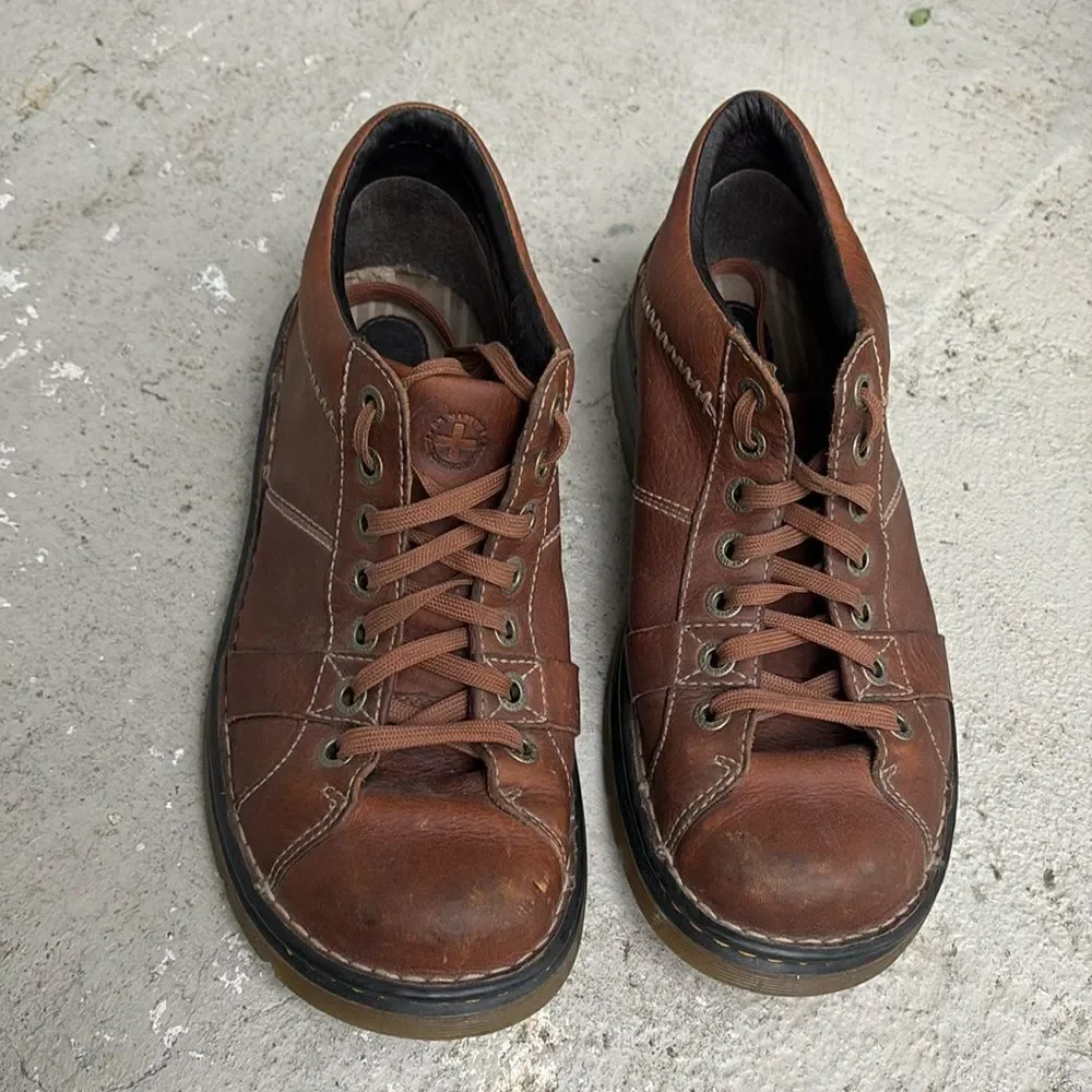 Dr Martens Leather lace ups